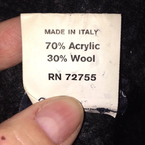 Women’s Lot Of 2 Winter Hats Hooters Wool Italy - Picture 8 of 8